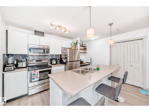 148-348 WINDERMERE RD NW Edmonton AB T6W2P2