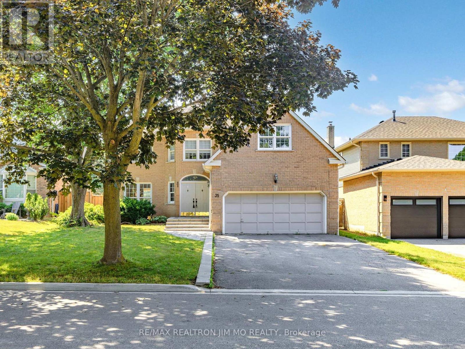 35 FLINT CRESCENT