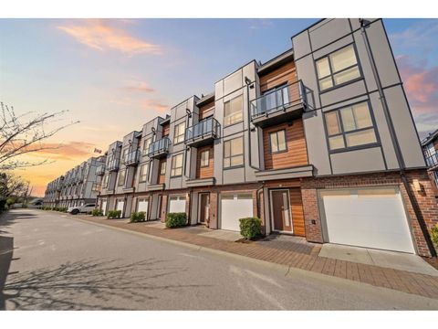 49 19760 55 AVENUE Langley BC V3A0L1