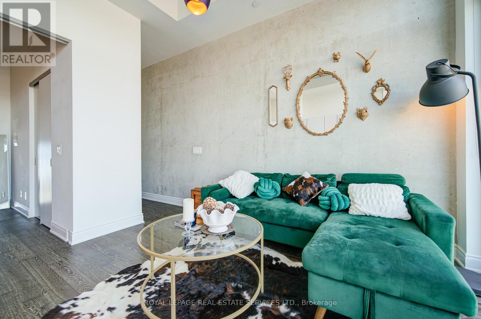 1311 - 608 RICHMOND STREET W