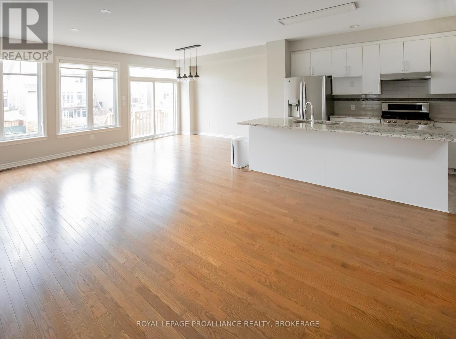 1099 HORIZON DRIVE