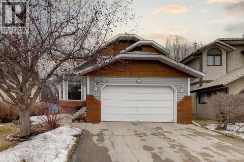 31 Scenic Hill Close NW Calgary AB T3L1P2