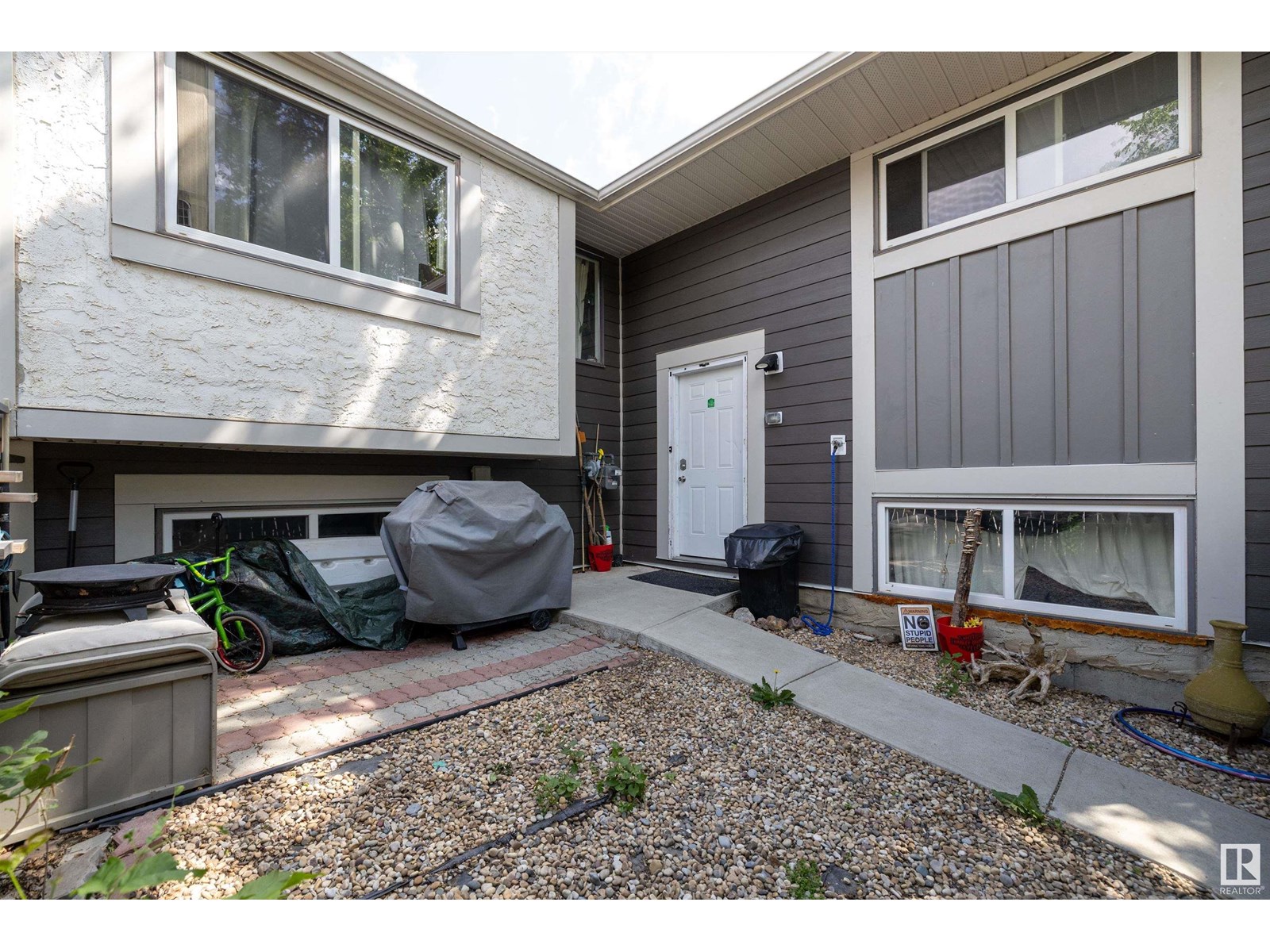 325 WILLOW CO NW