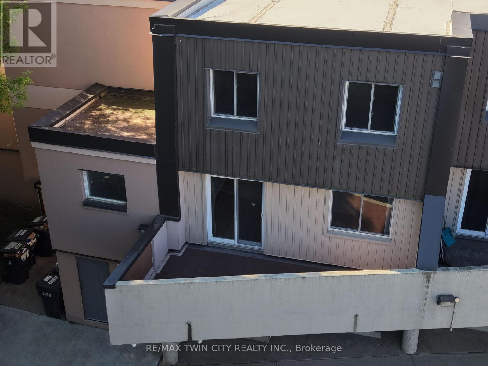 265 - 40 TANNERY STREET E