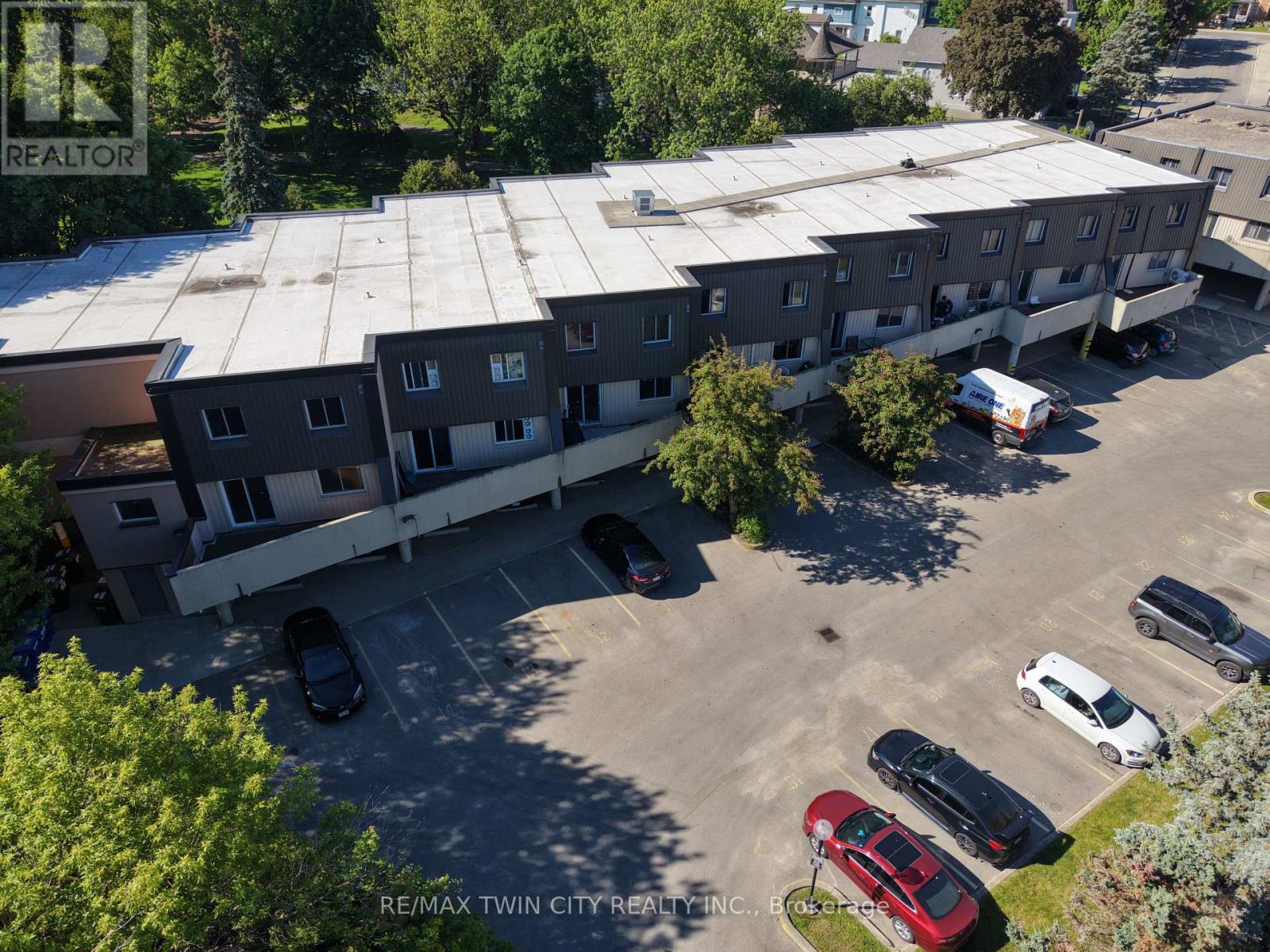 265 - 40 TANNERY STREET E