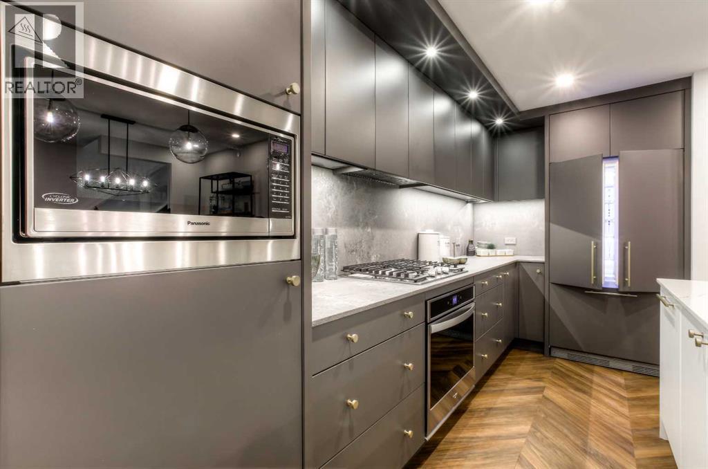 110, 8505 Broadcast Avenue SW