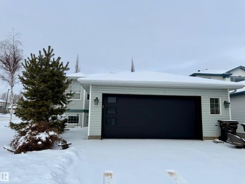 501 FORREST DR Sherwood Park AB T8A6L3