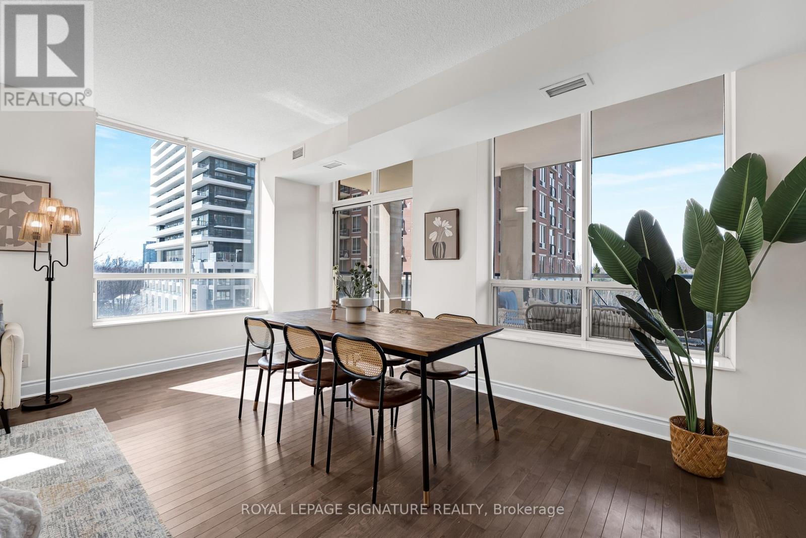 403 - 1105 LESLIE STREET