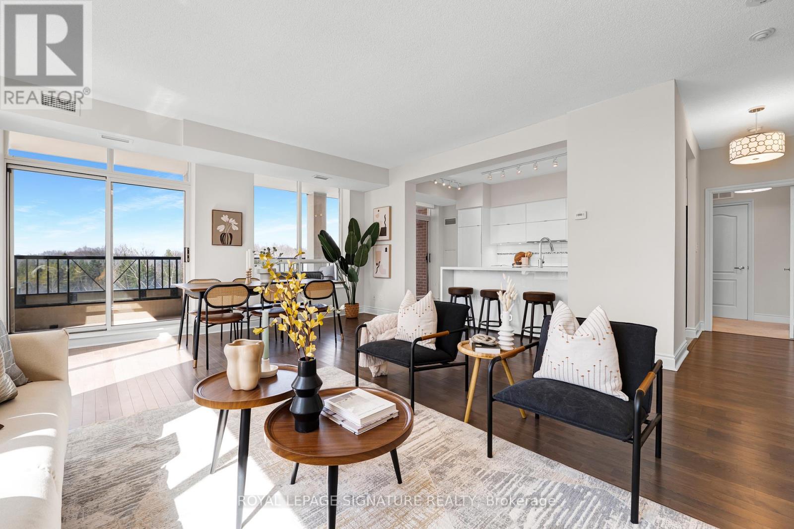 403 - 1105 LESLIE STREET