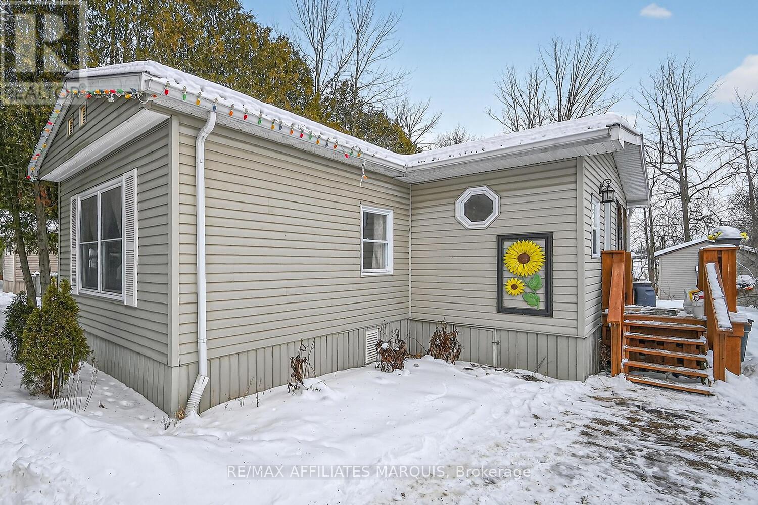 213 - 26 SALMON SIDE ROAD