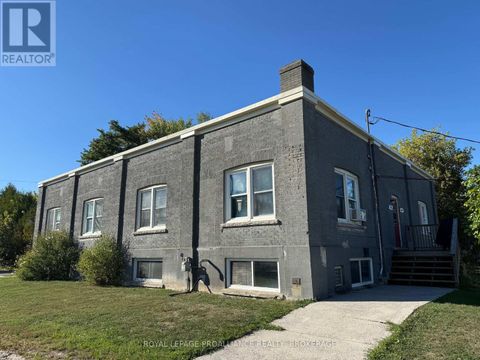 306-308 OAK STREET Gananoque ON K7G2R6