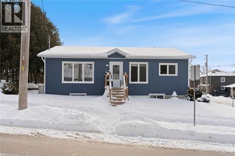 32 NICHOL Street W Waterford ON N0E1Y0