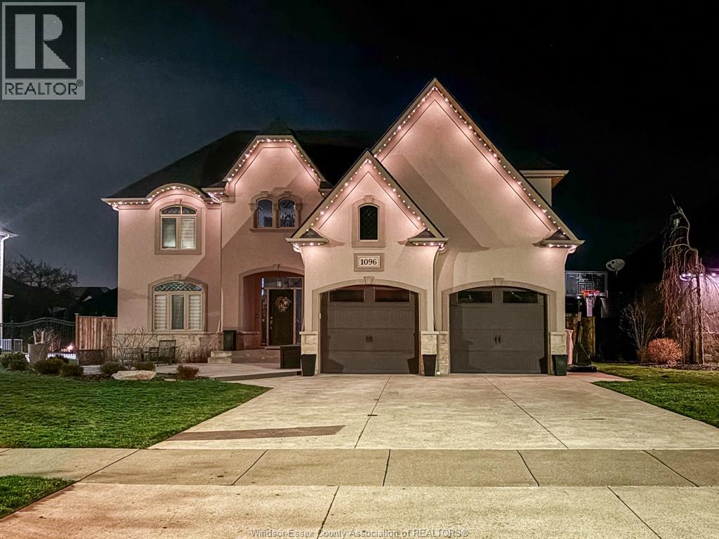 1096 CHARLOTTE CRESCENT