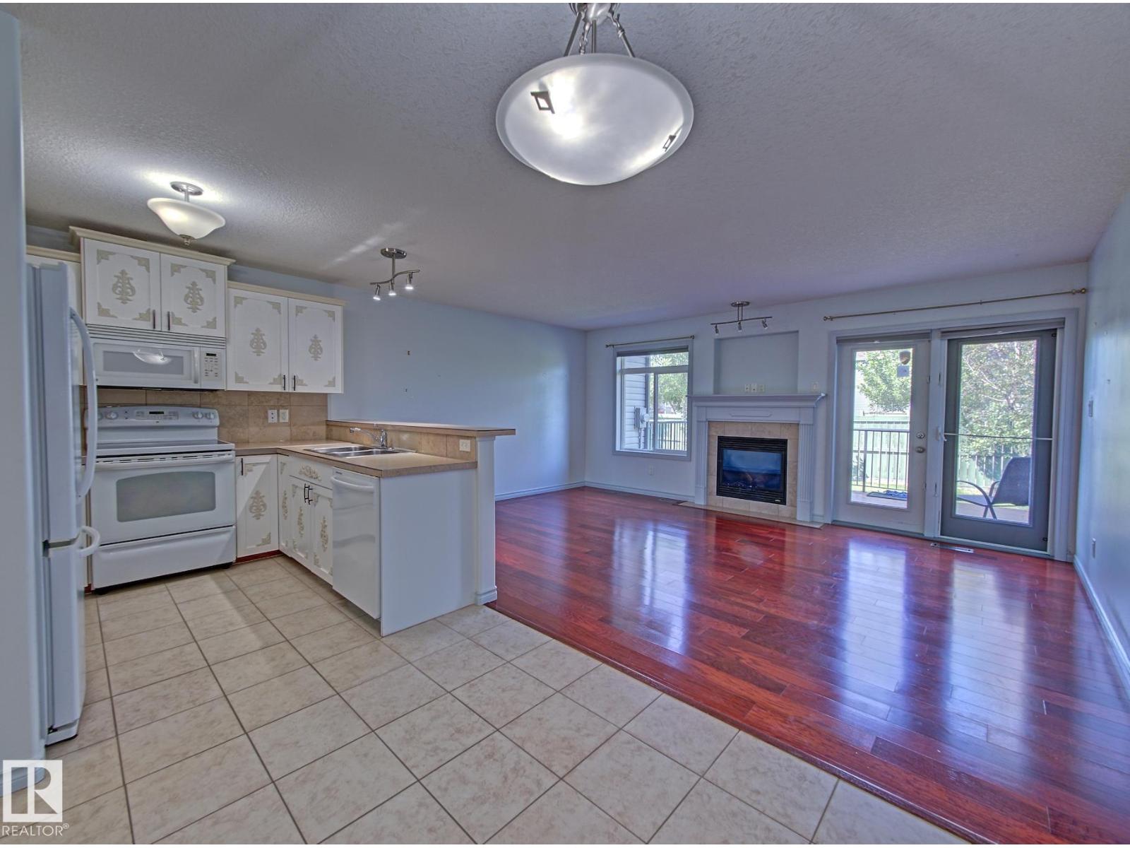 #3 10 Woodcrest LN