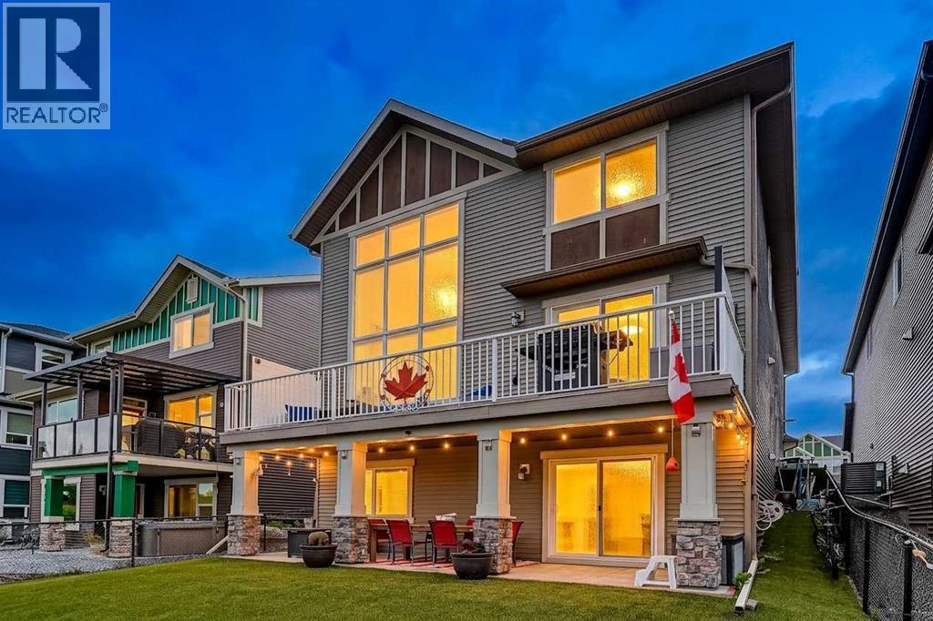 225 Kingsmere Cove SE