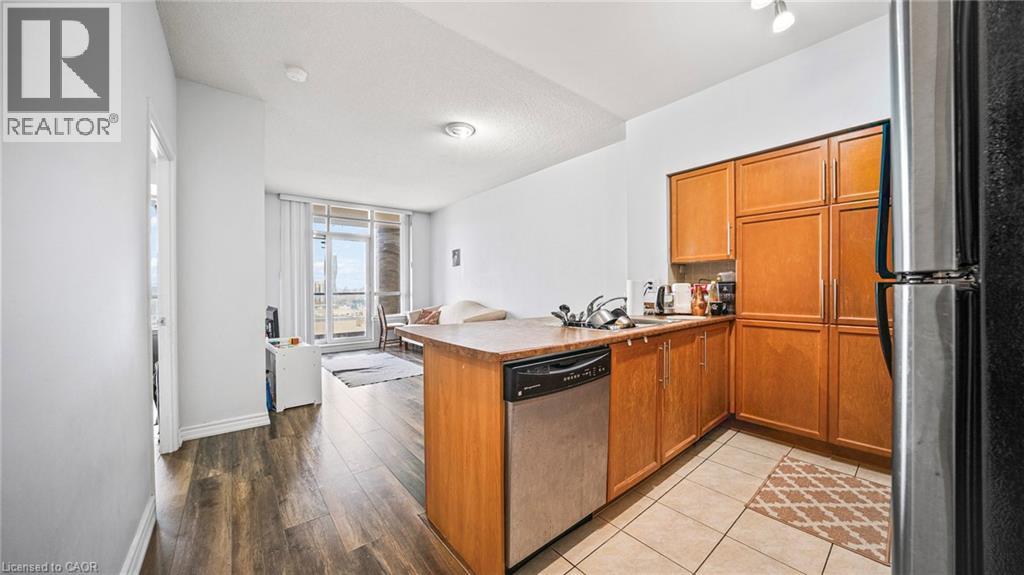 388 PRINCE OF WALES Drive Unit# 1609