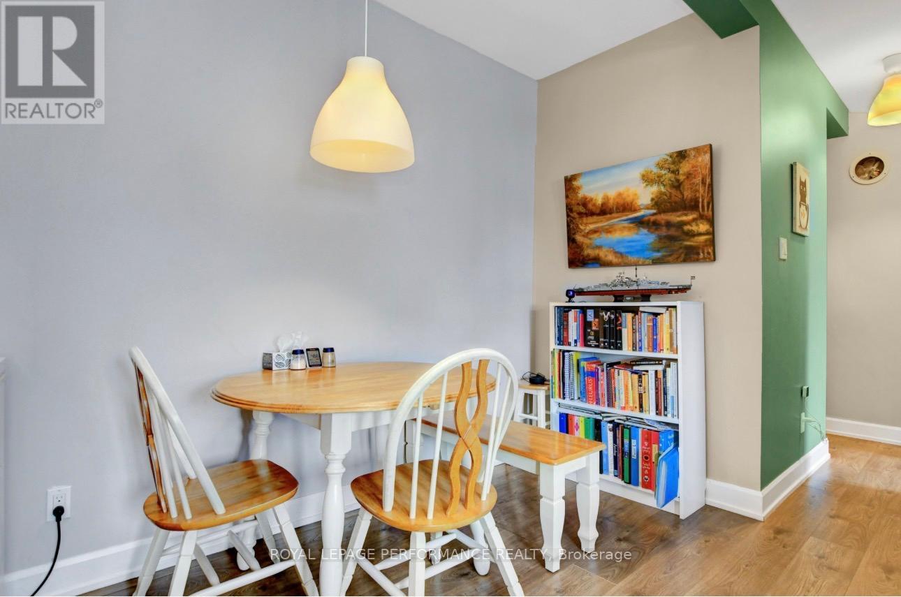 2 - 739 PRINCIPALE STREET