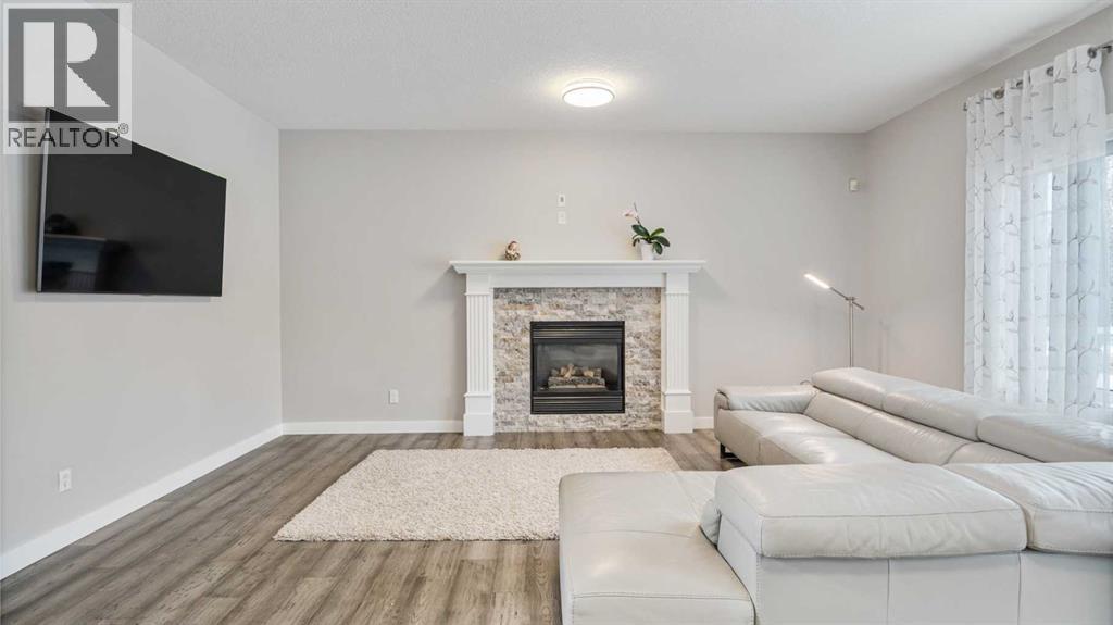 39 Mt Douglas Point SE