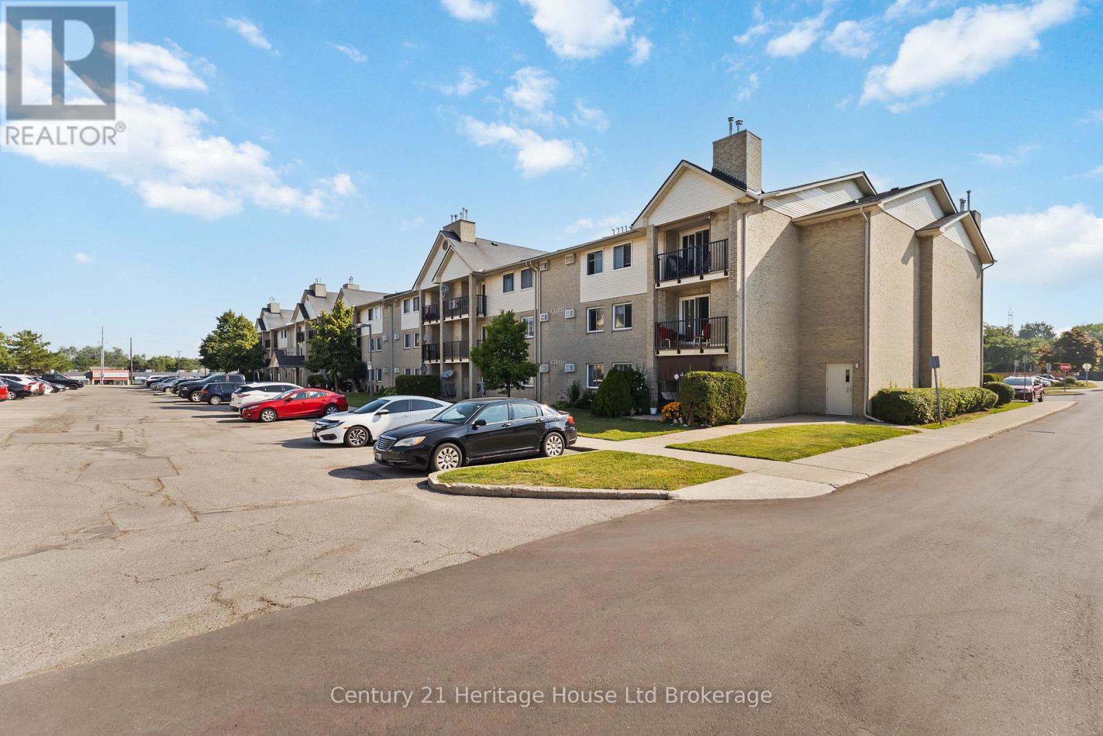 217 - 737 DEVERON CRESCENT