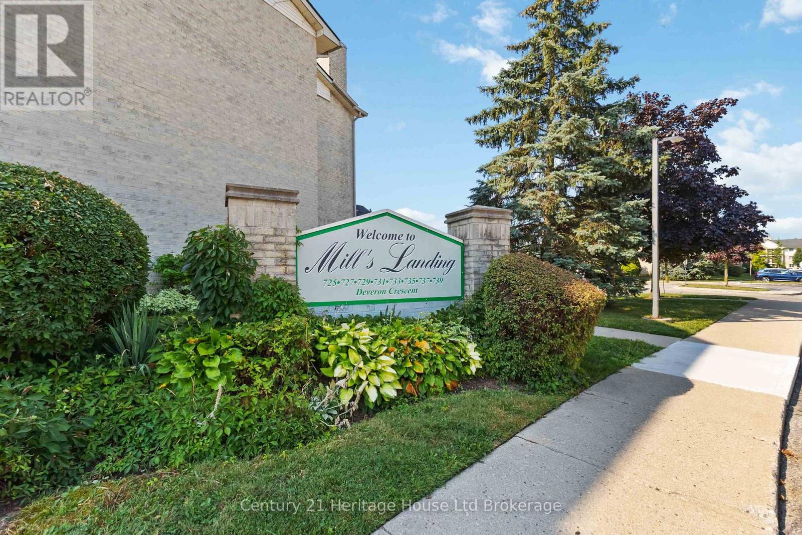 217 - 737 DEVERON CRESCENT