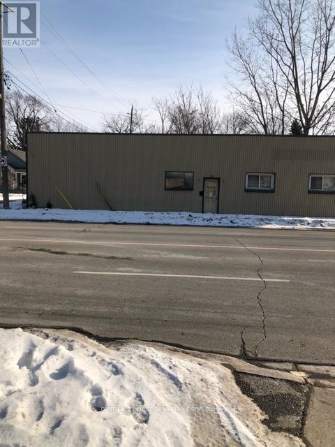 Photo 1 of 4 — 79 FORHAN STREET, Chatham-Kent (Wallaceburg), ON N8A3R9