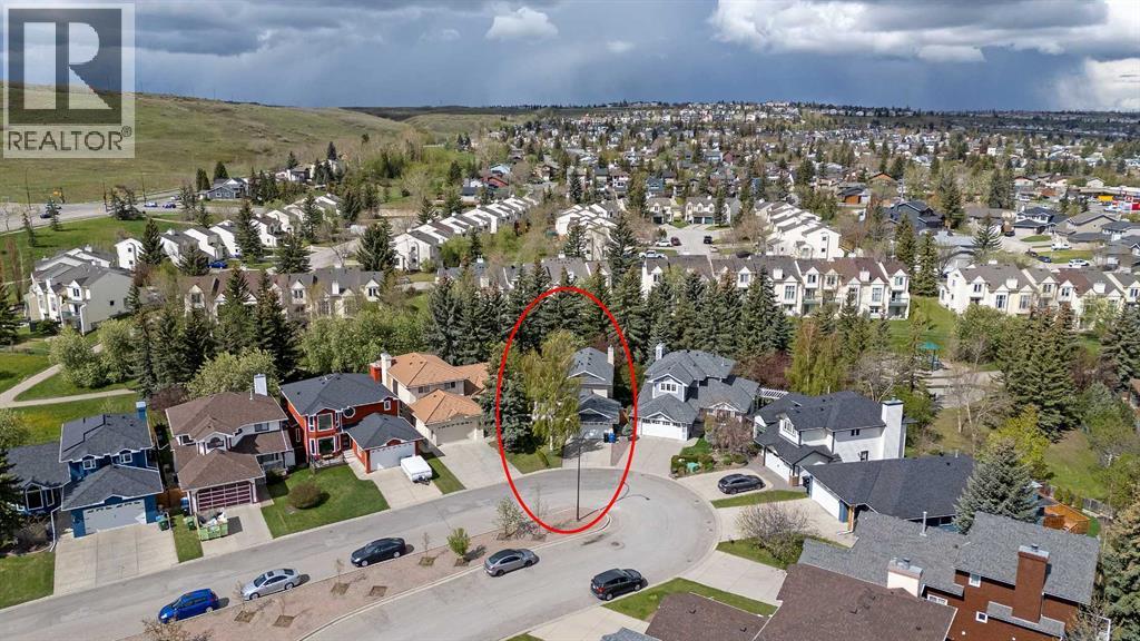 345 Sandringham Court NW