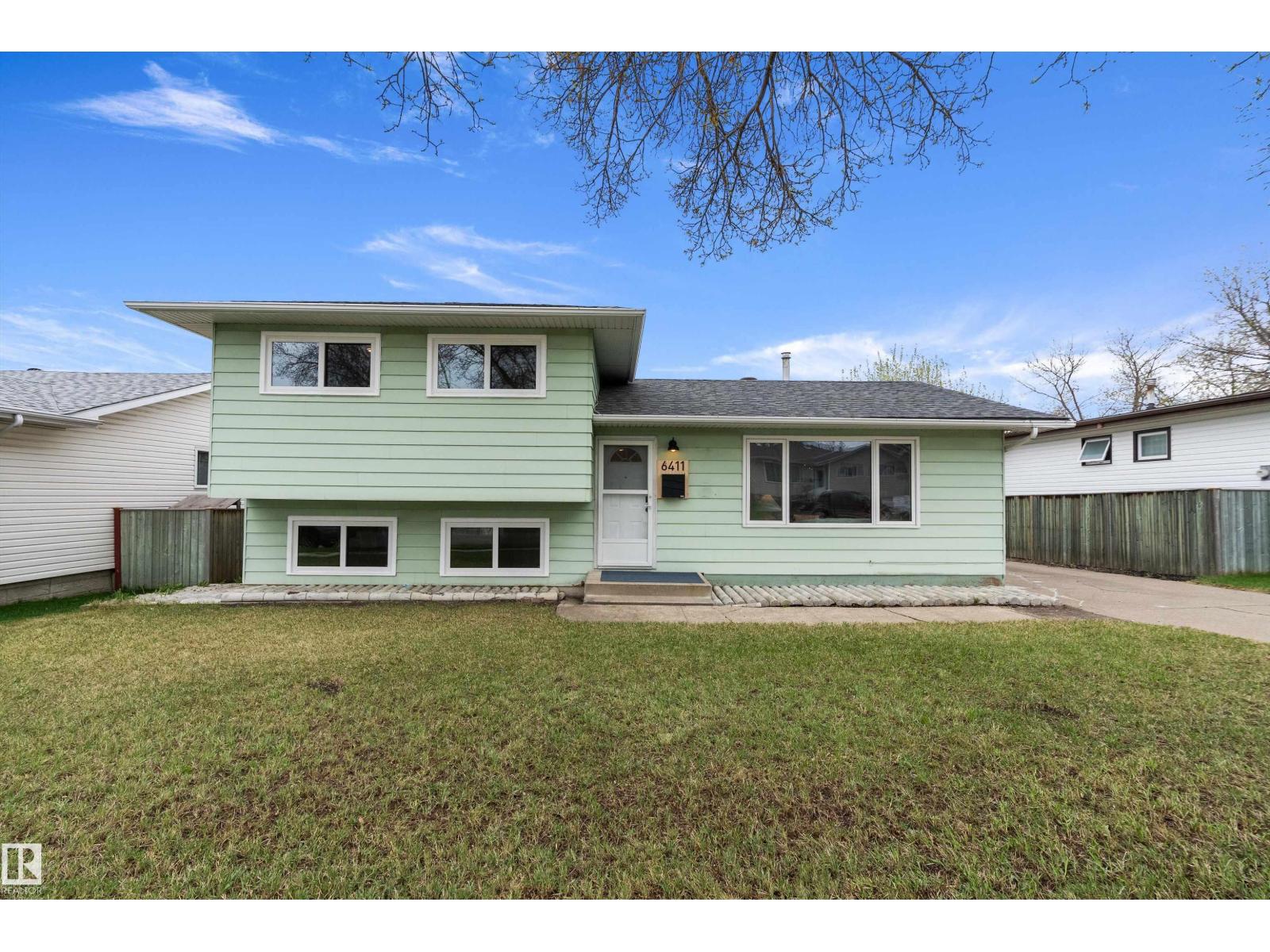 6411 152A AV NW