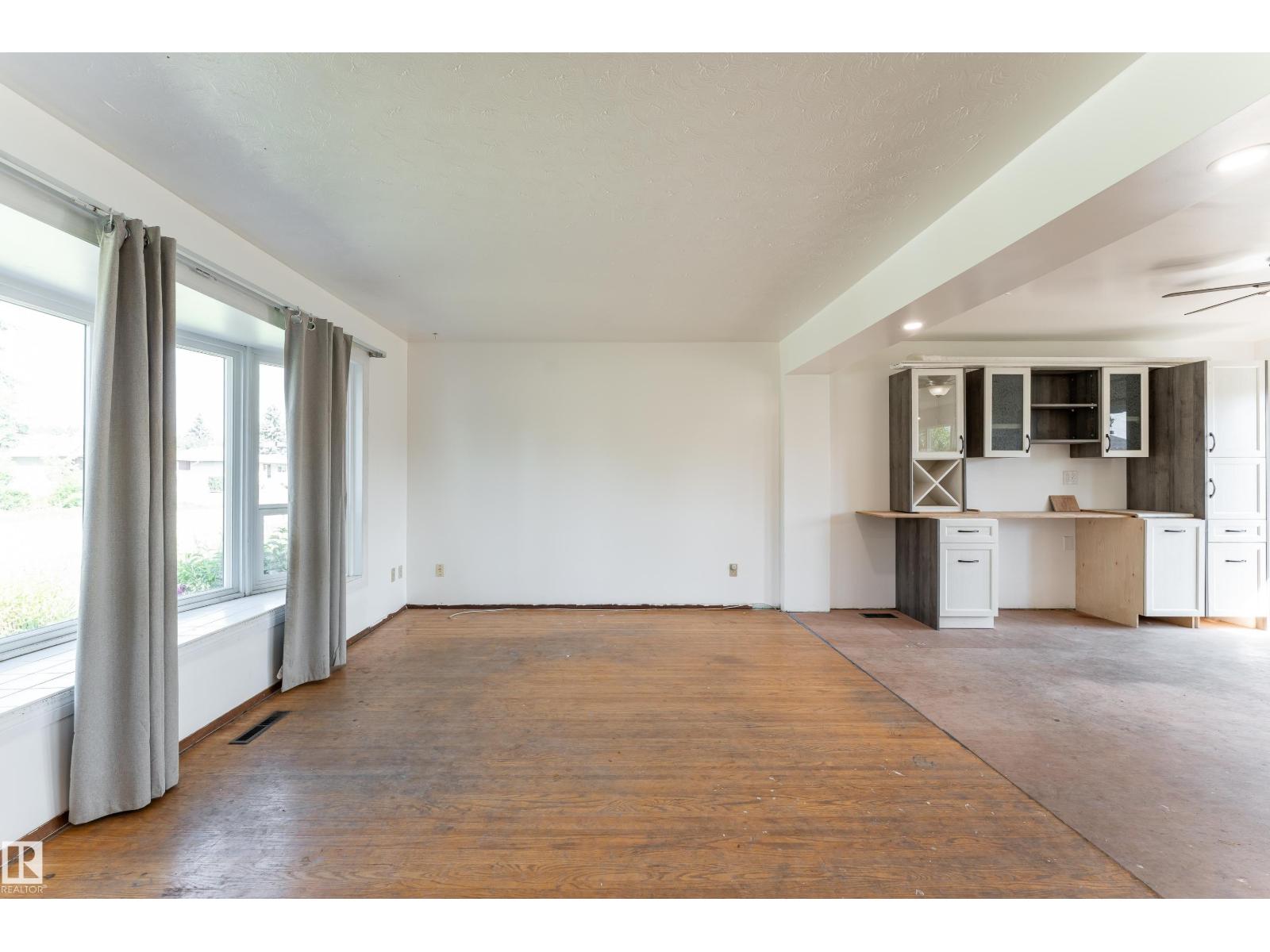 13423 112 ST NW