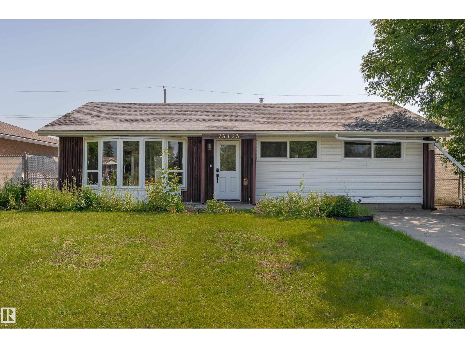 13423 112 ST NW