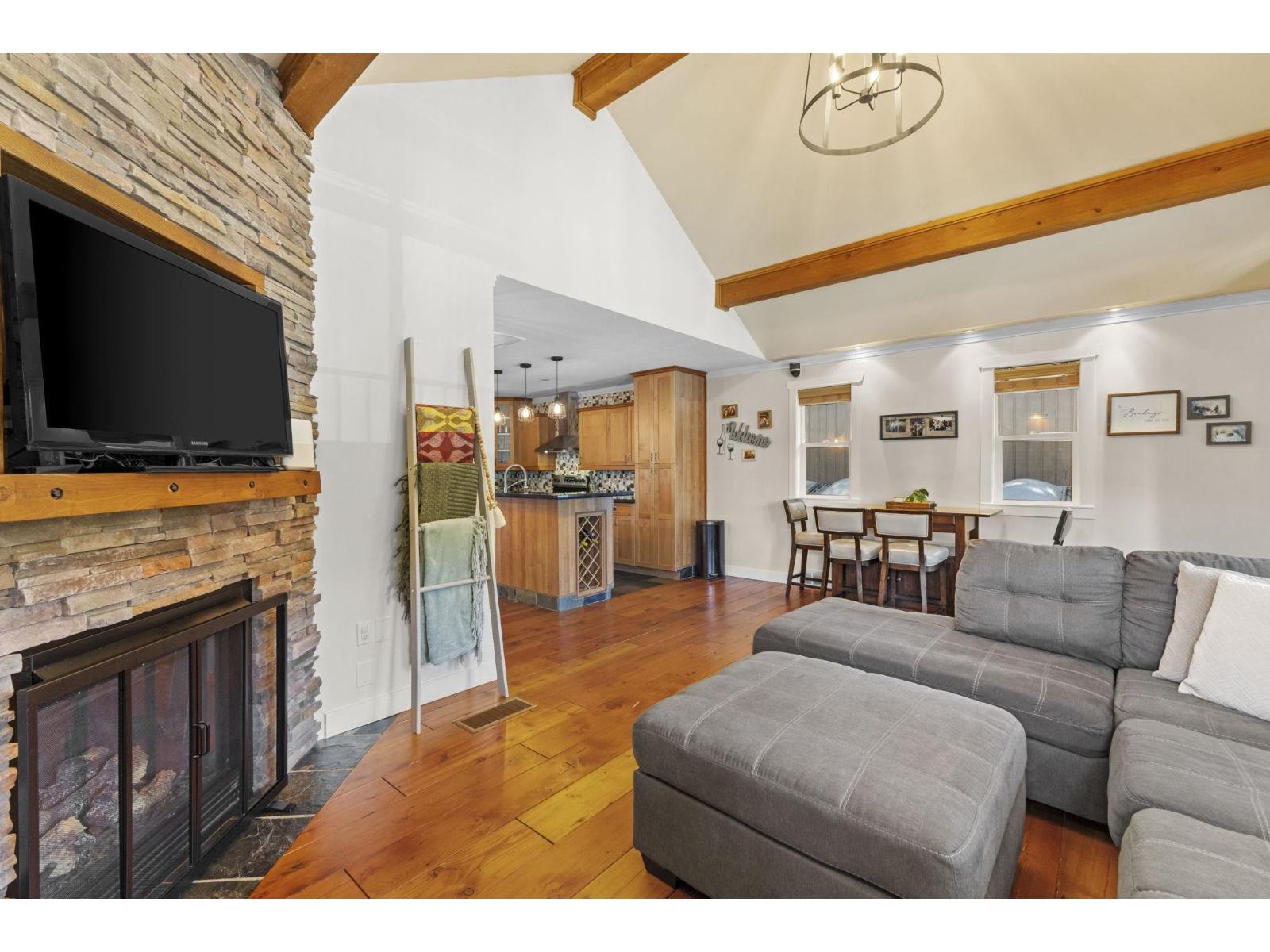 311 SPRUCE STREET|Cultus Lake North