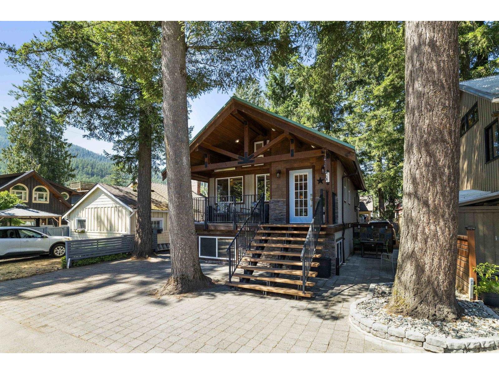 311 SPRUCE STREET|Cultus Lake North