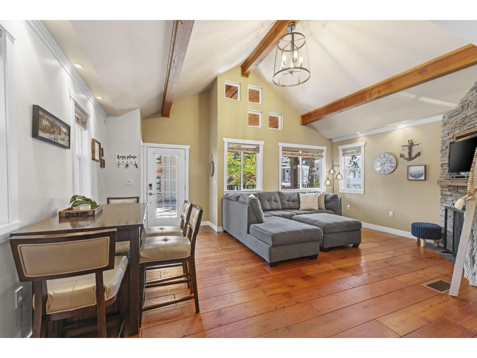 311 SPRUCE STREET|Cultus Lake North