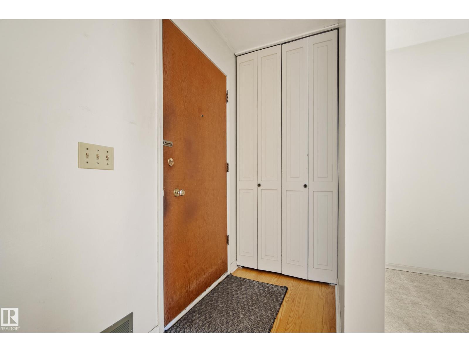 10504 45 ST NW
