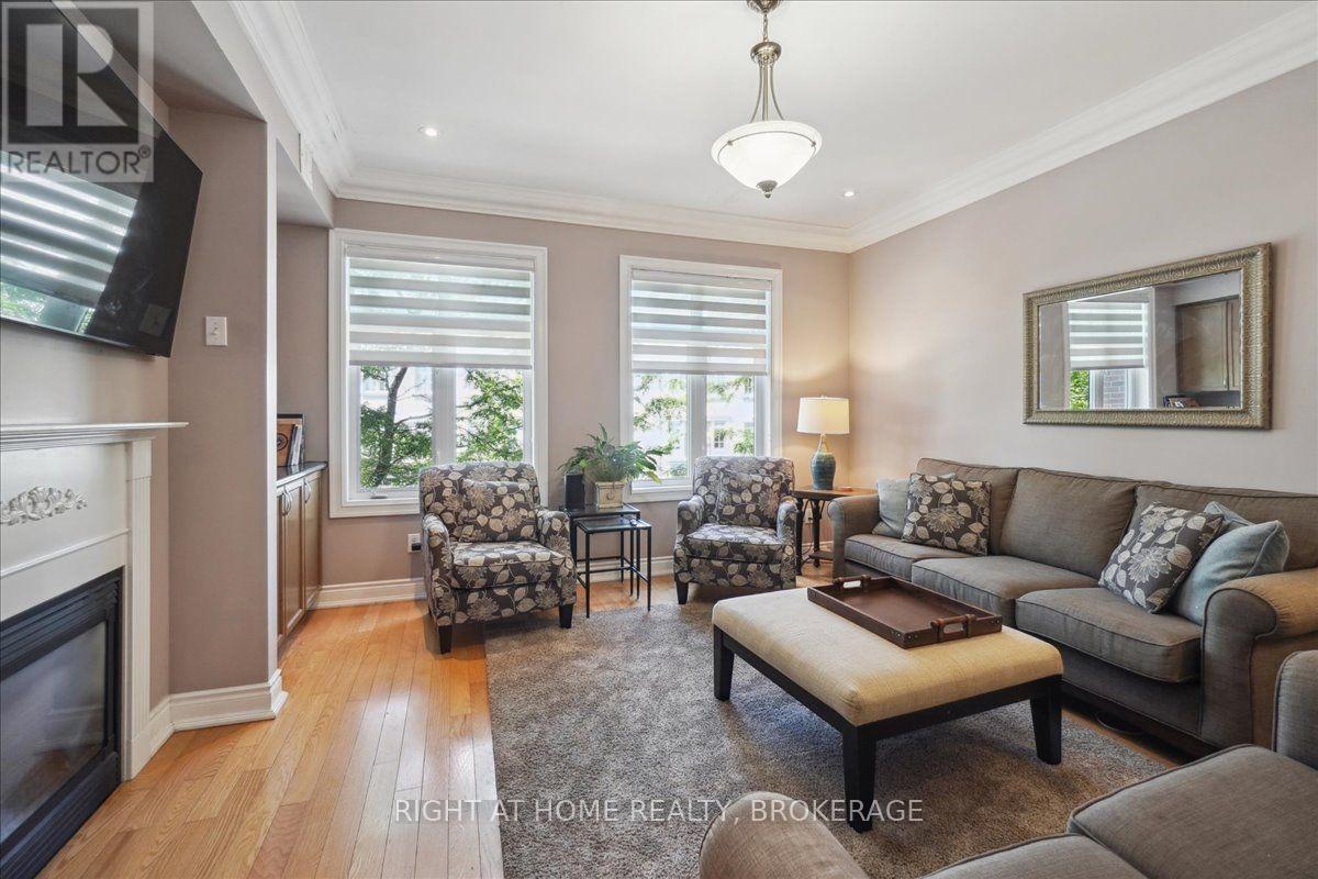 7 - 99 BRANT STREET S