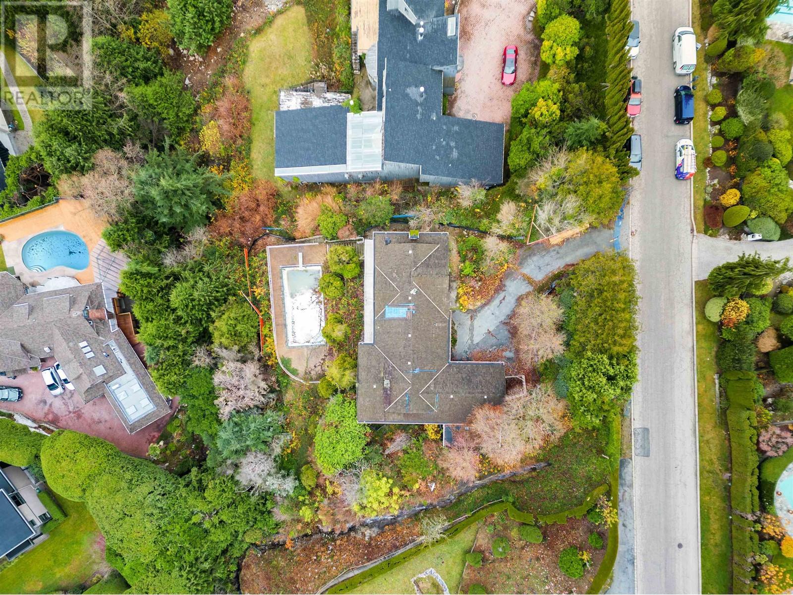 1318 CRESTWELL ROAD