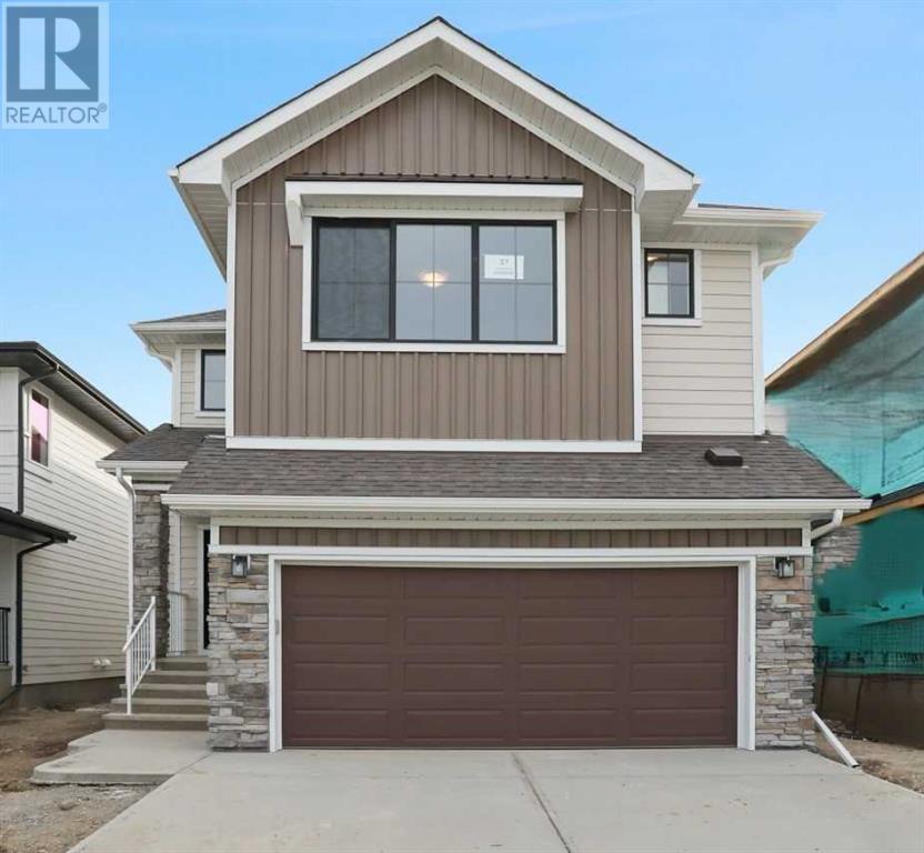 540 Buffaloberry Manor SE