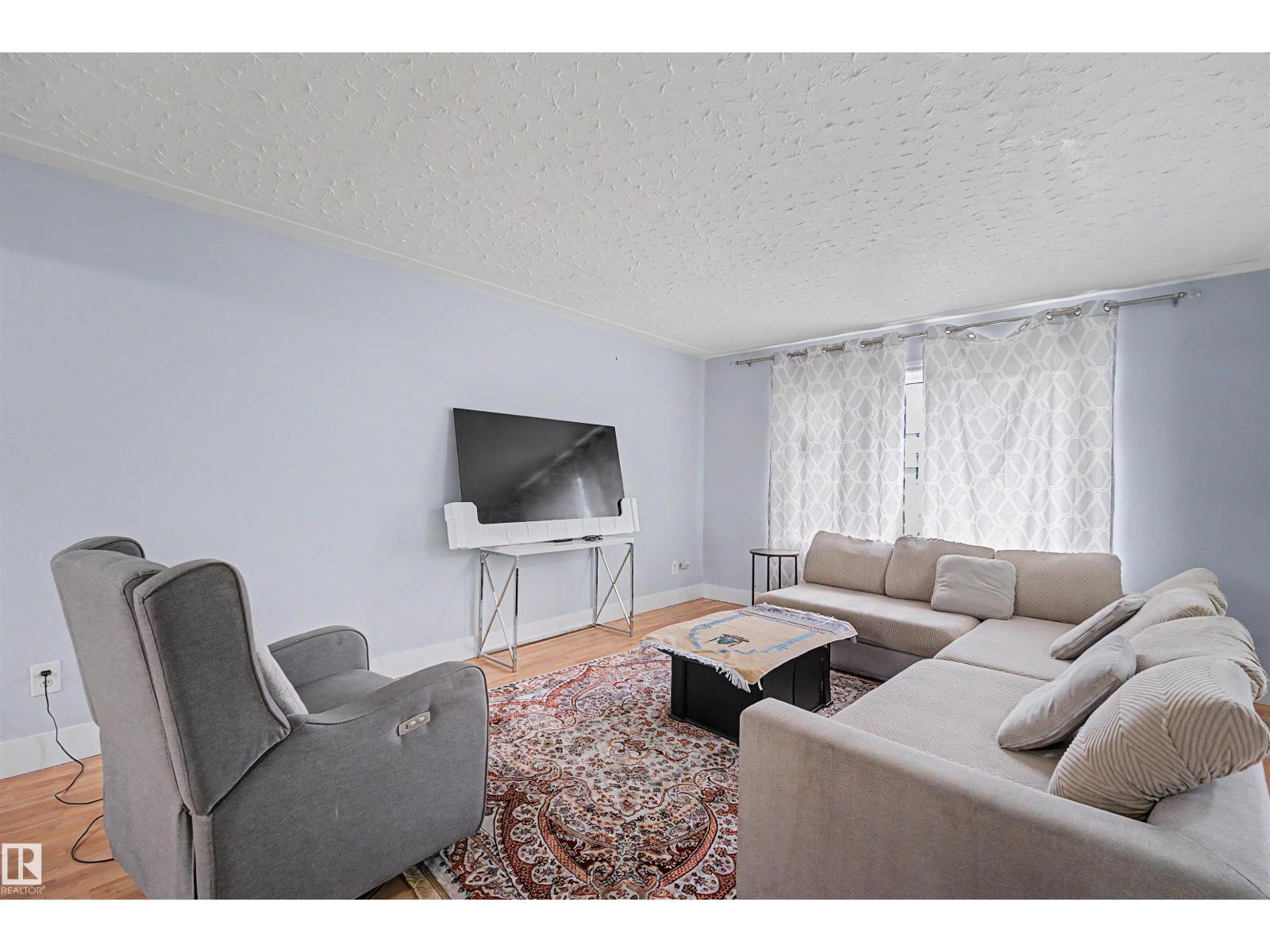 12707 87 ST NW