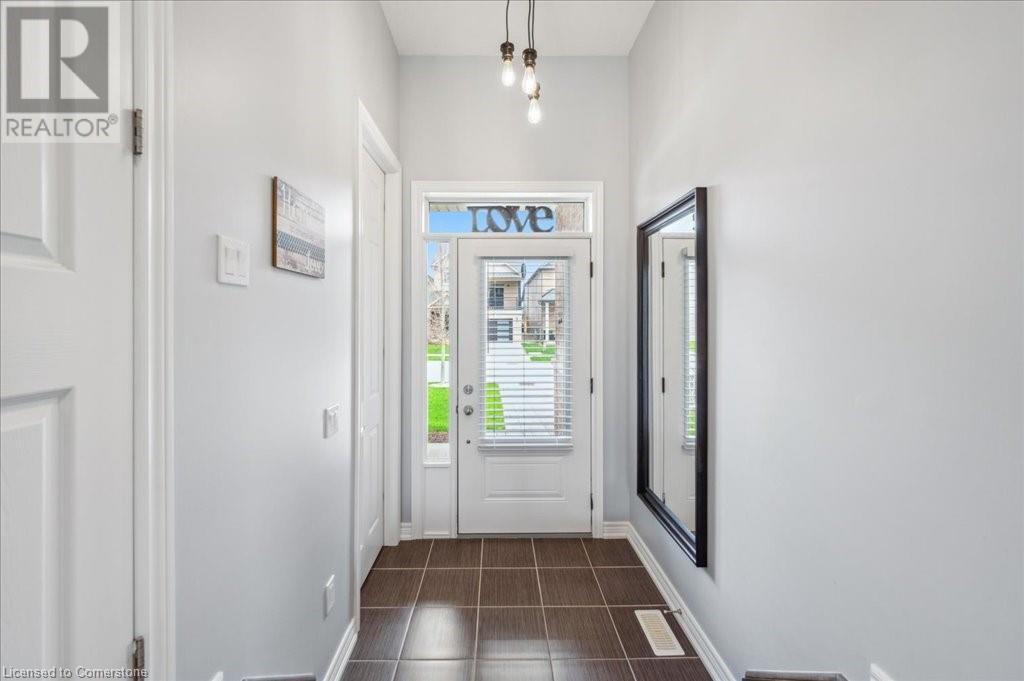 33 MCFARLANE Crescent