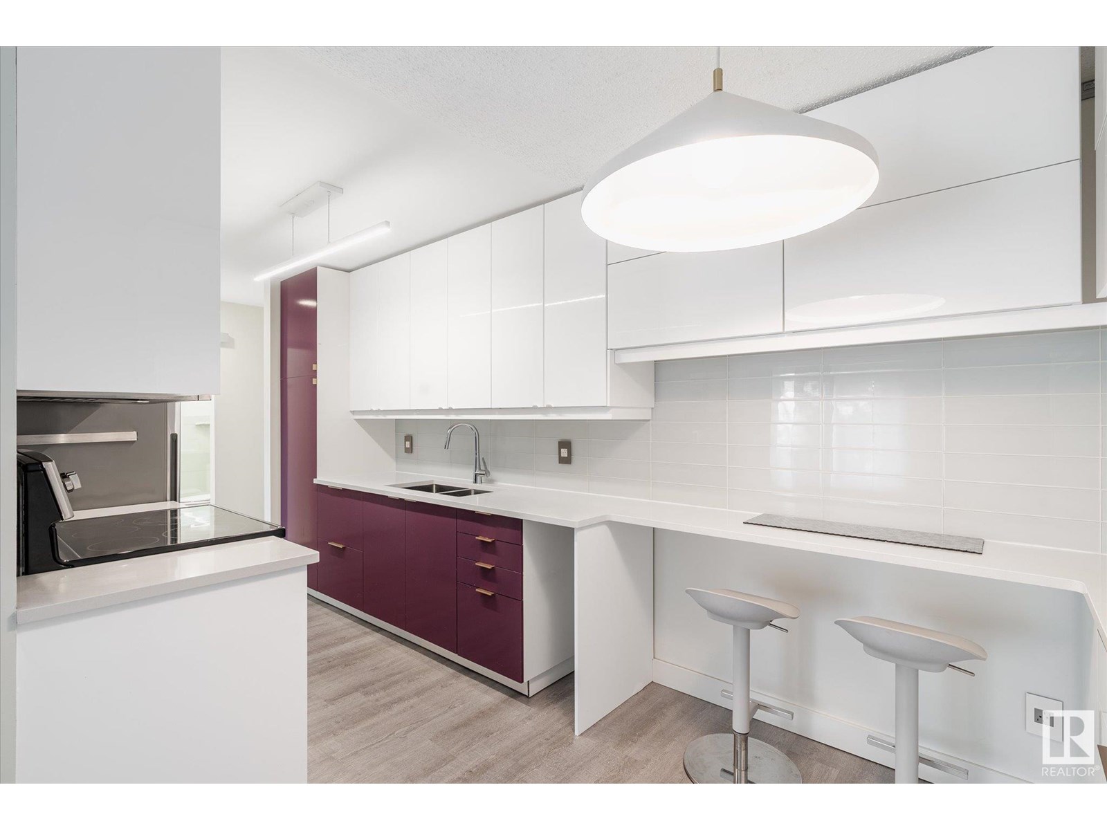 #302 11224 116 ST NW