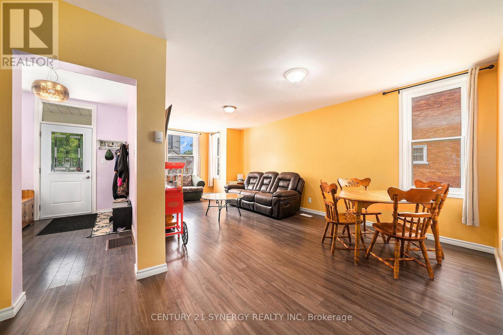 25 KENSINGTON AVENUE