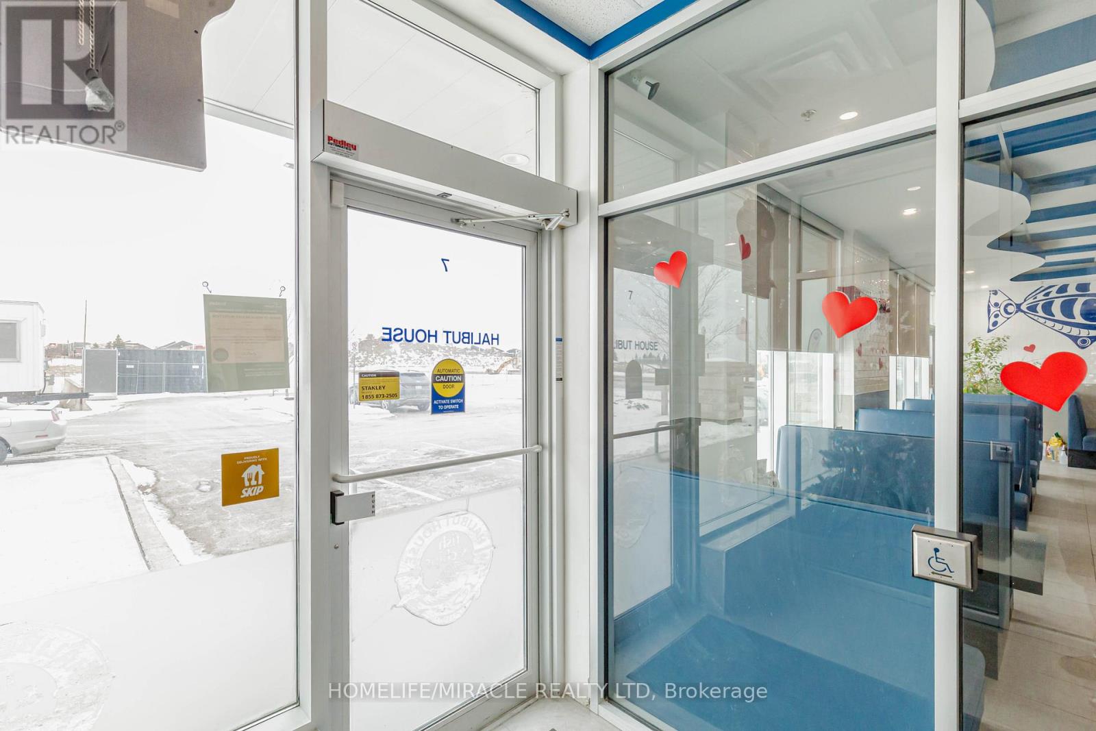 6 & 7 - 1840 MAJOR MACKENZIE DRIVE