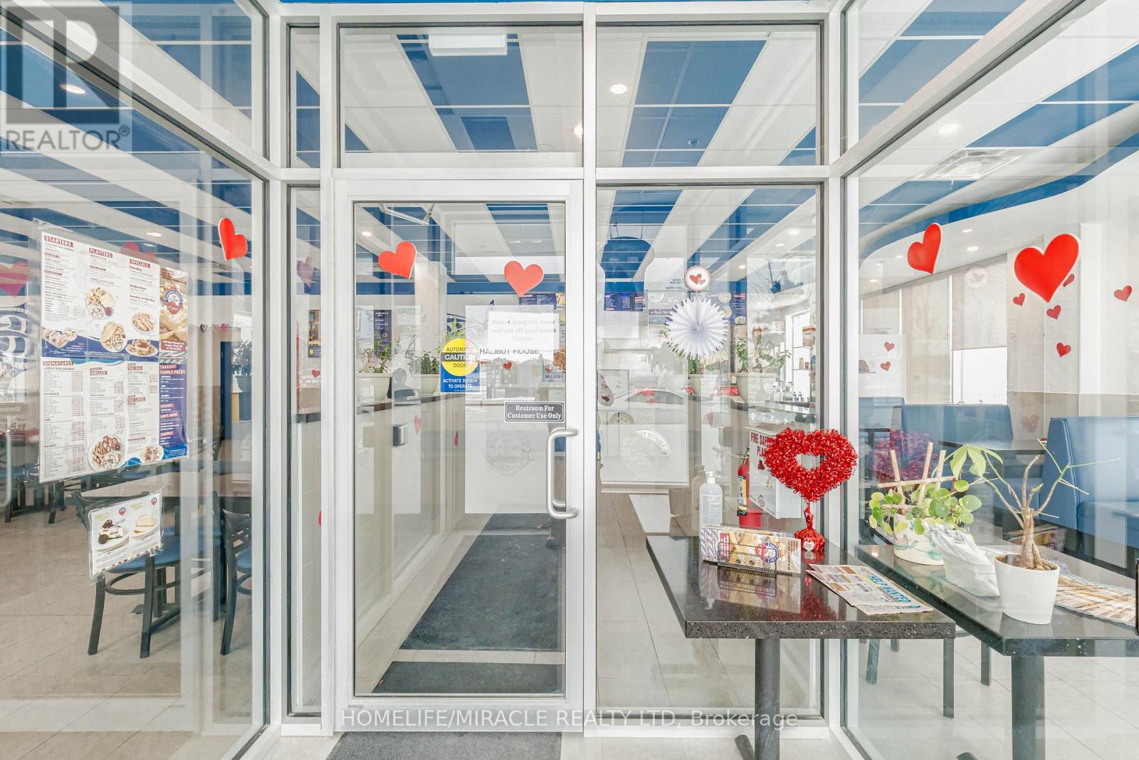 6 & 7 - 1840 MAJOR MACKENZIE DRIVE