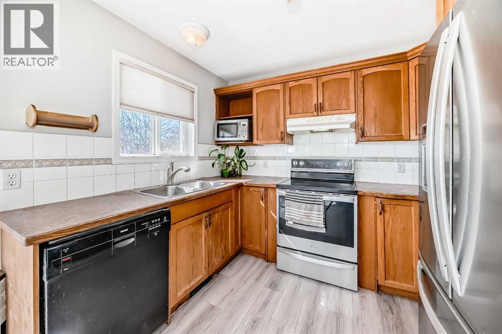 47 Silver Creek Boulevard NW