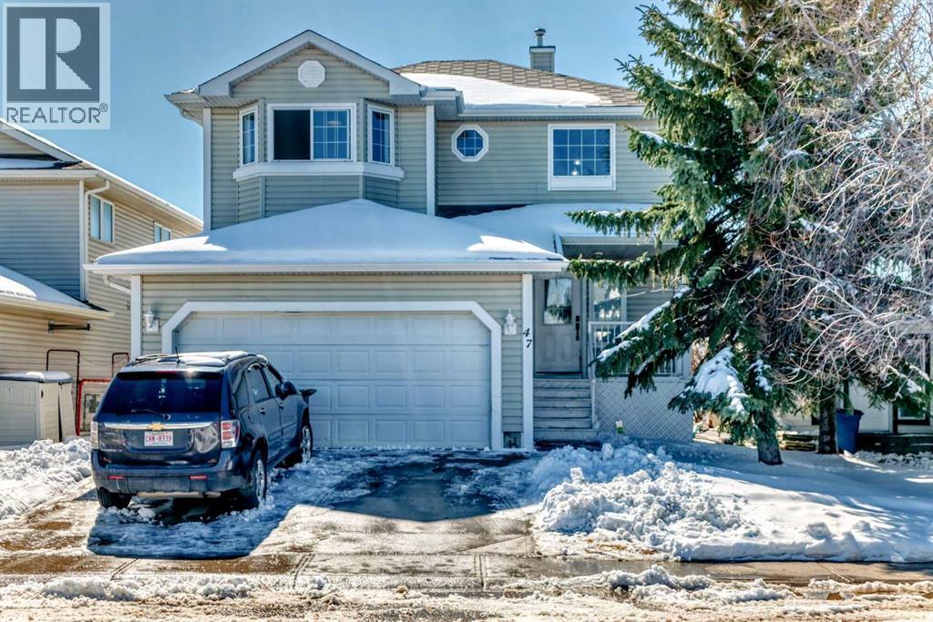 47 Silver Creek Boulevard NW