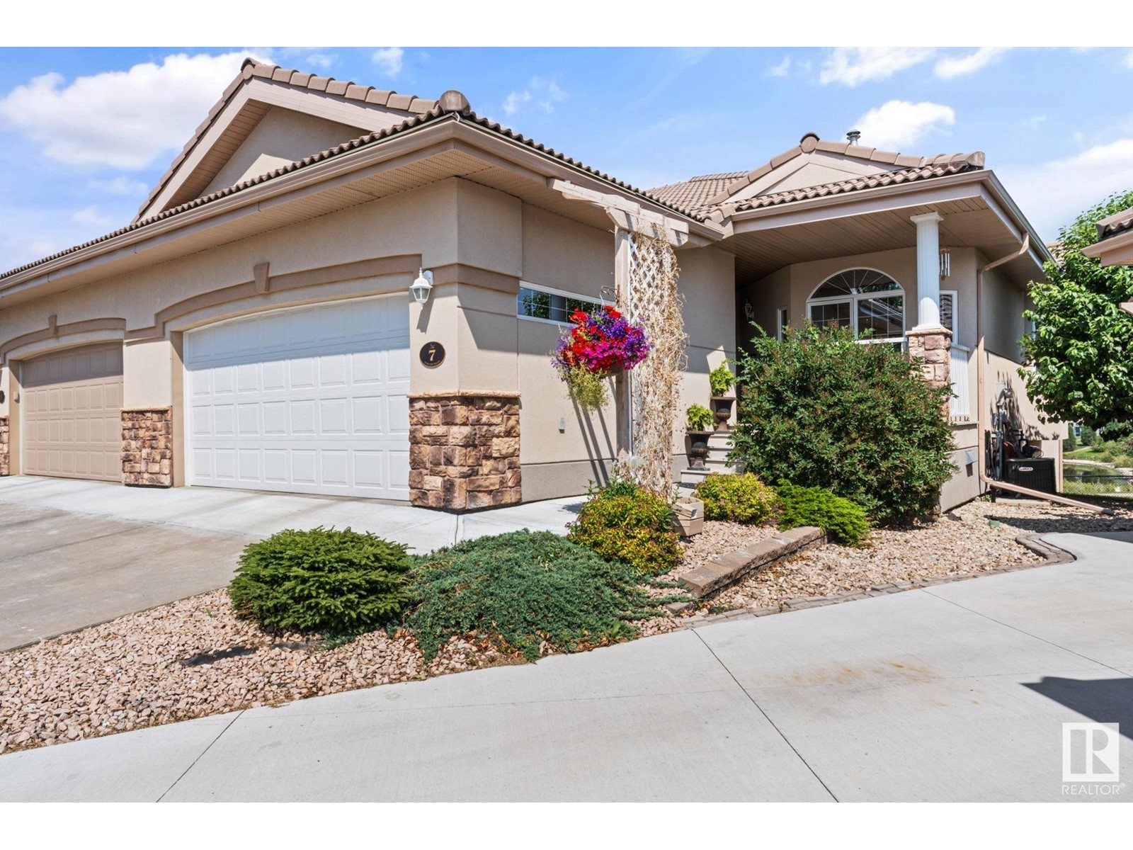 #7 13808 155 AV NW