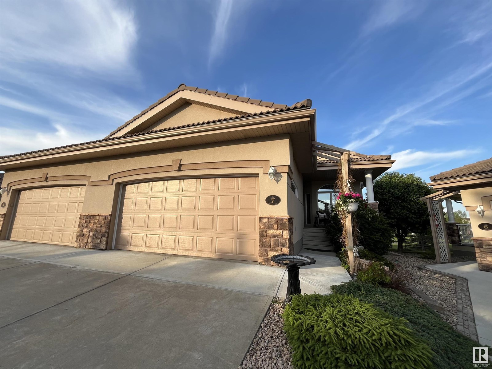 #7 13808 155 AV NW