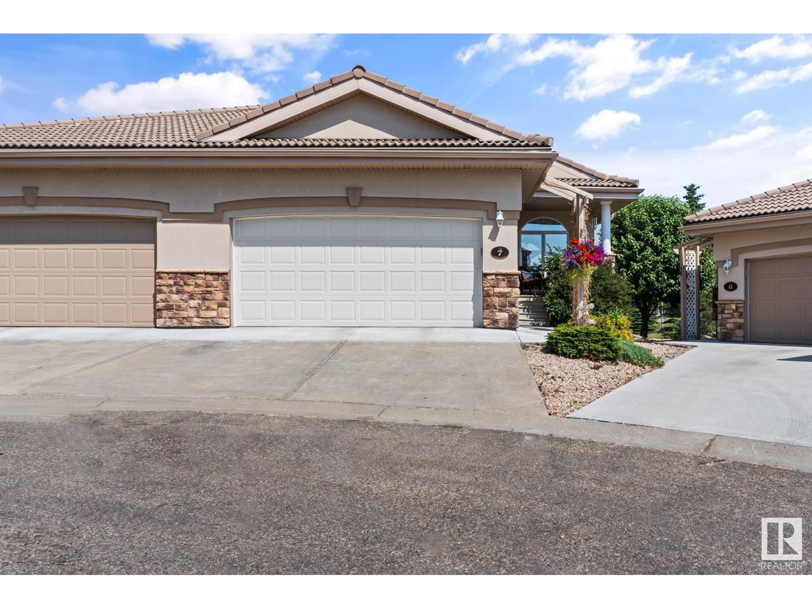 #7 13808 155 AV NW
