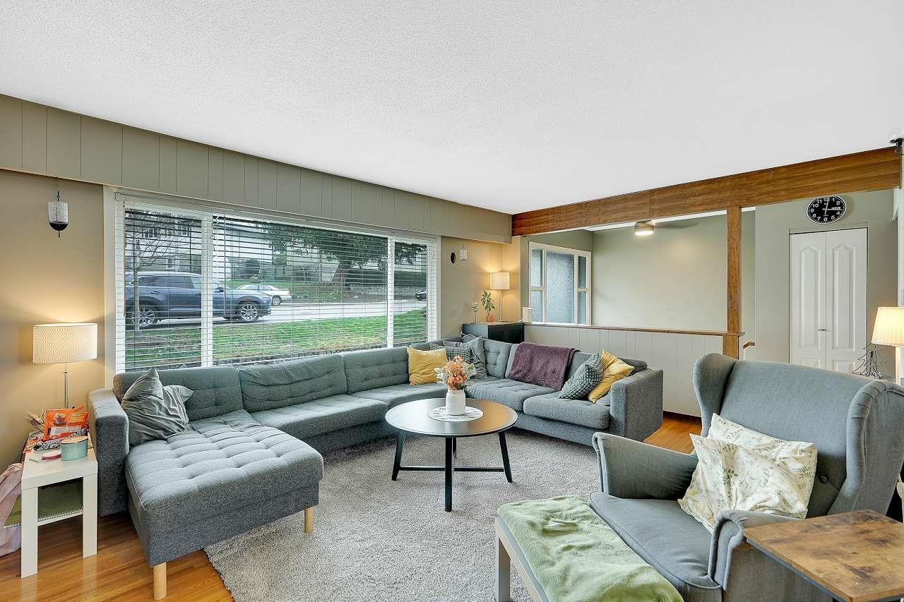 9511 DAWSON CRESCENT