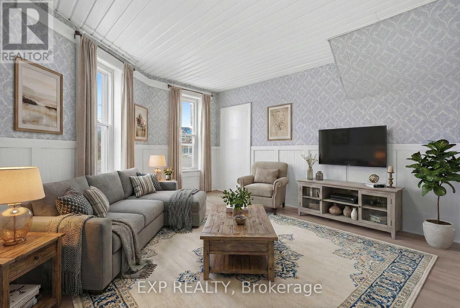 119 BECKWITH STREET N