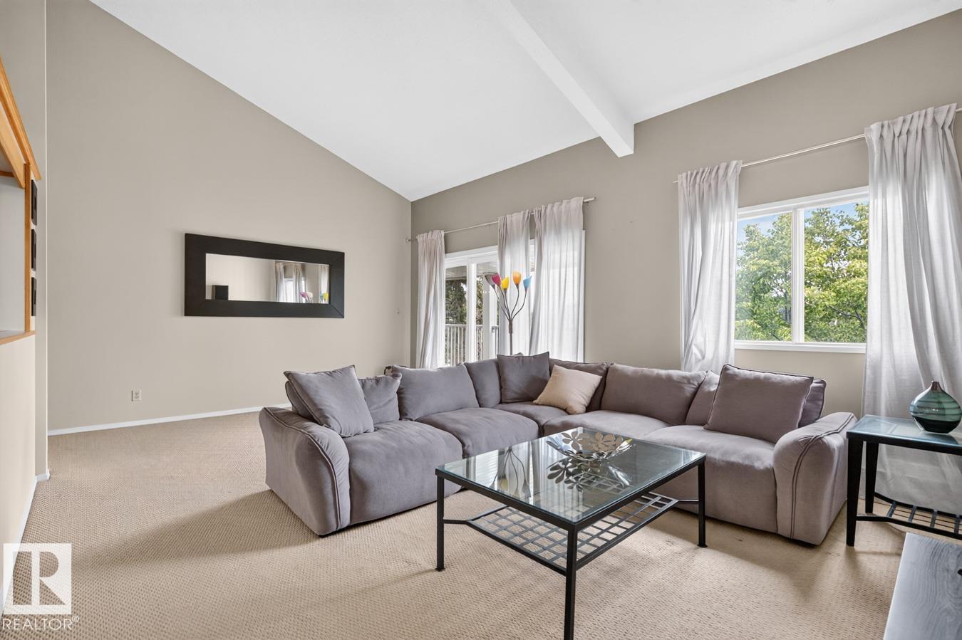 #421 4404 122 ST NW NW